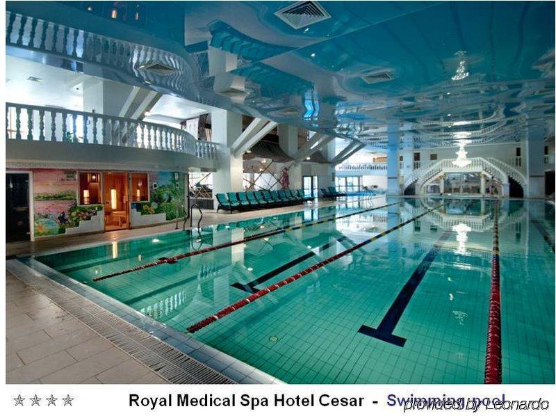 Royal Medical Cezar Hotell Truskavets Exteriör bild
